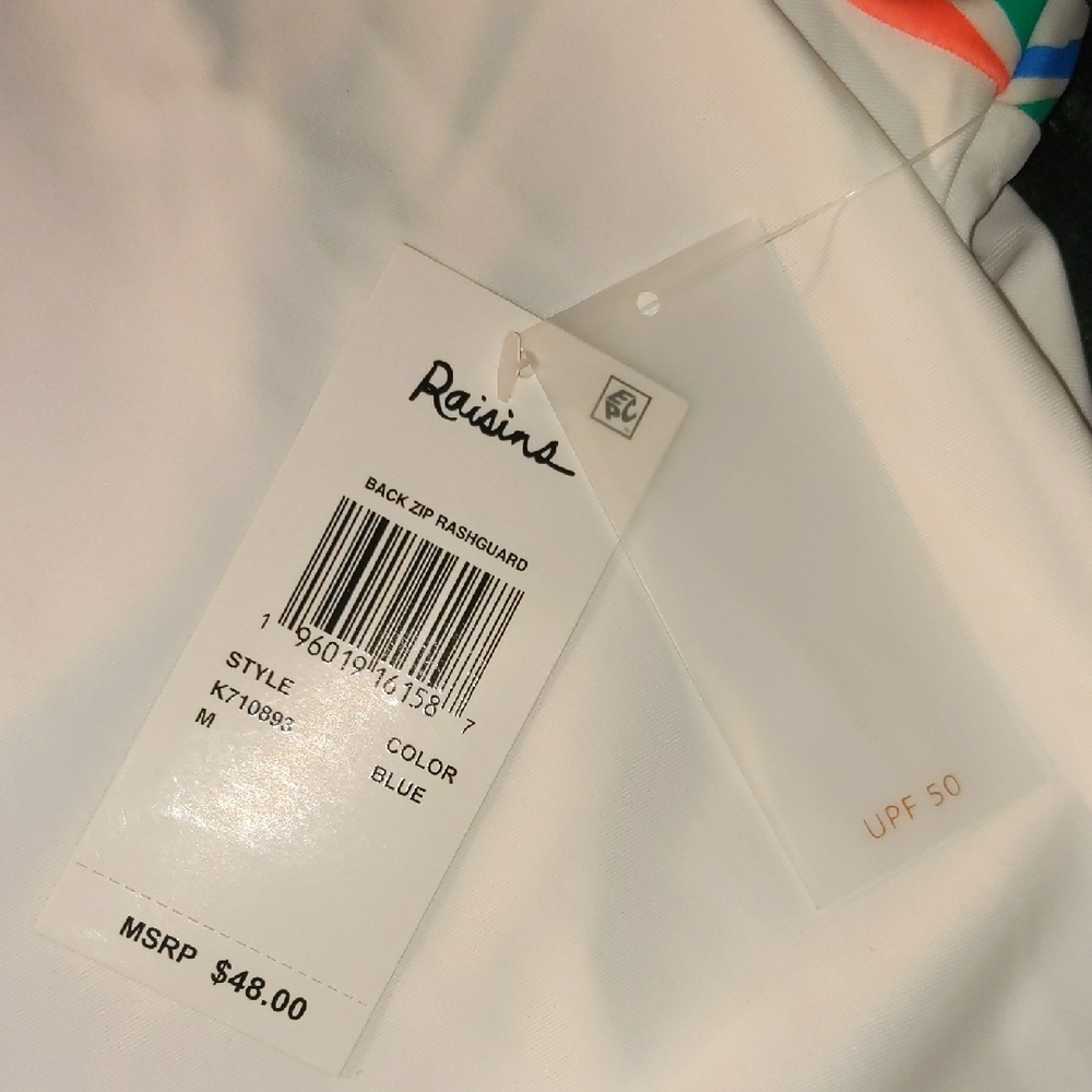 Raisins Swim Wear Co. White  Long Sleeve Size Medium - Picture 3 of 4